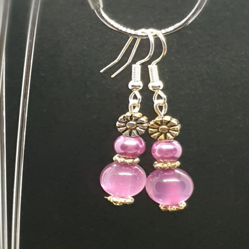 Australian Made Up-cycled
Vintage Silver flowers pink n violet Pearl Earrings