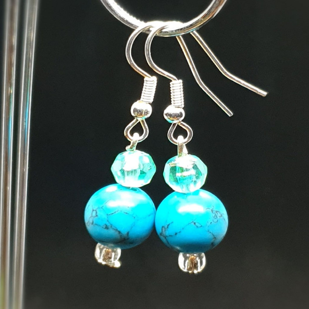 Australian Made Up-cycled
VintageTurquoise Howlite and bead Earrings